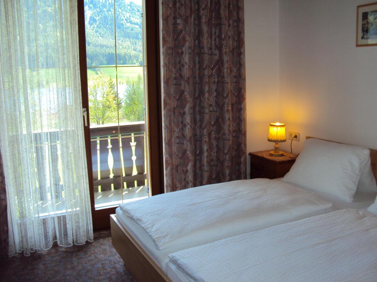 Hotel Haus Alpenfriede à Weissensee Extérieur photo