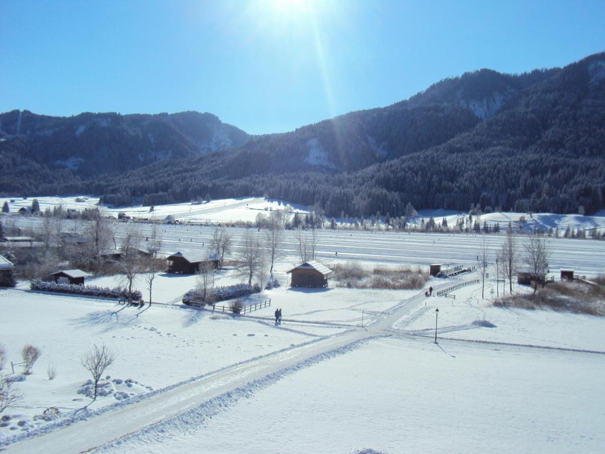 Hotel Haus Alpenfriede à Weissensee Extérieur photo