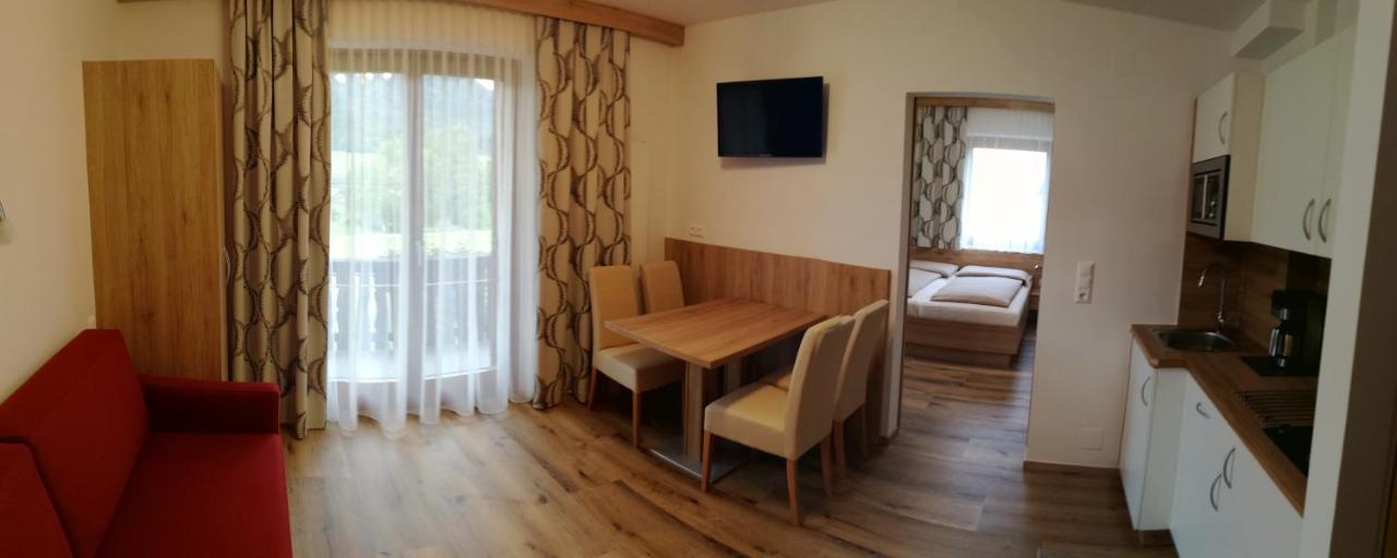 Hotel Haus Alpenfriede à Weissensee Extérieur photo