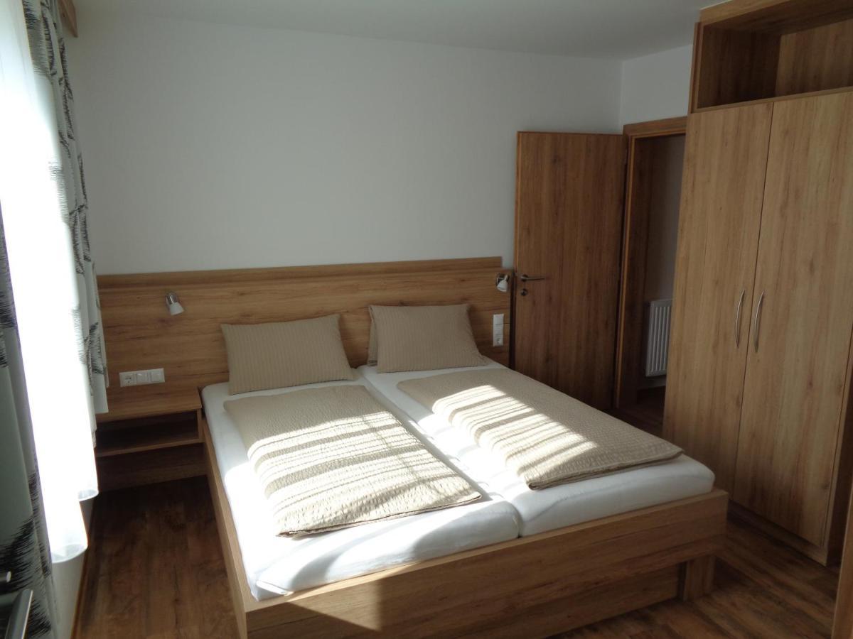 Hotel Haus Alpenfriede à Weissensee Extérieur photo